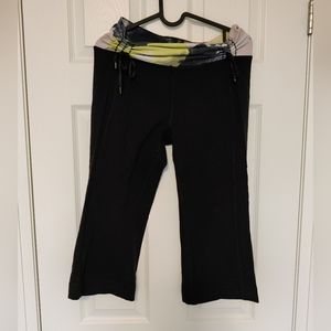 Lululemon classic crop, size 6